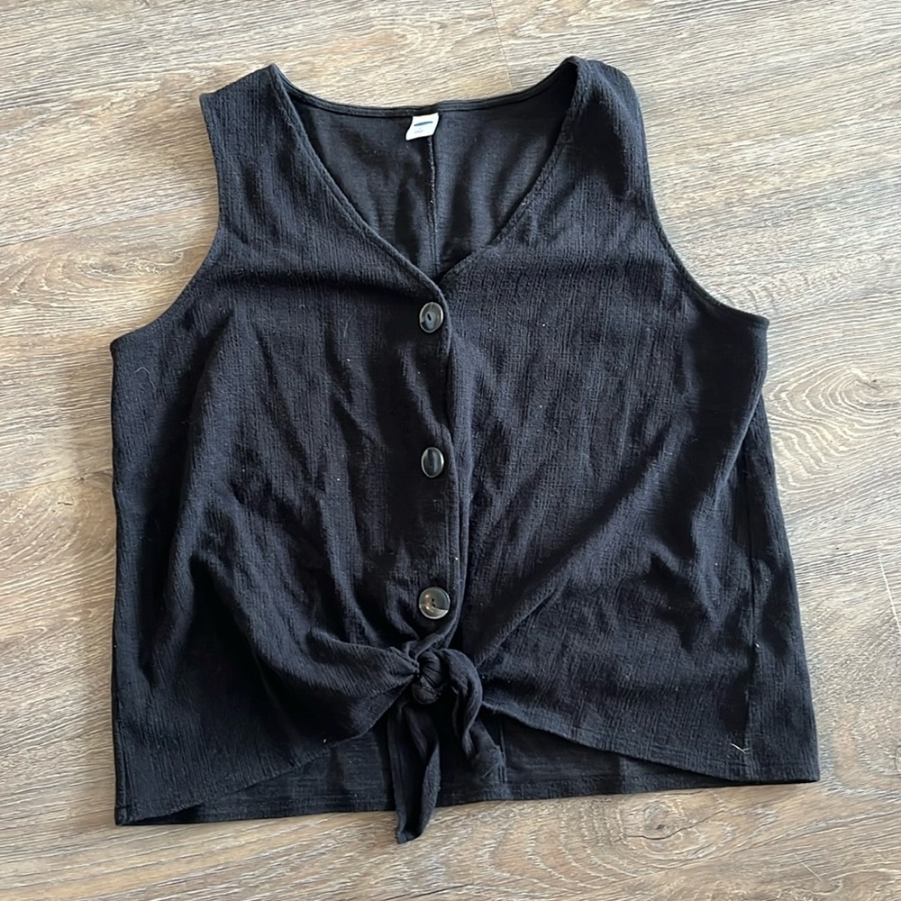 Old Navy Cropped Button Down Tie Tank Top